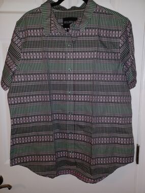 Wildfang Green and Pink Patterned Short Sleeve Button-Up Shirt
